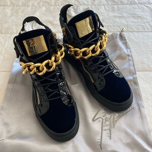 Giuseppe Zanotti Men’s Black Velvet & Patent High-Top Sneakers with Gold Chain